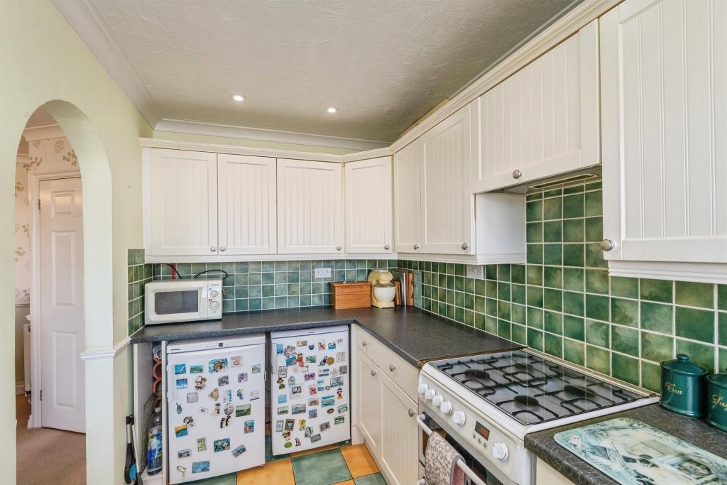 Apple Tree Close, Witheridge, Tiverton photo 3