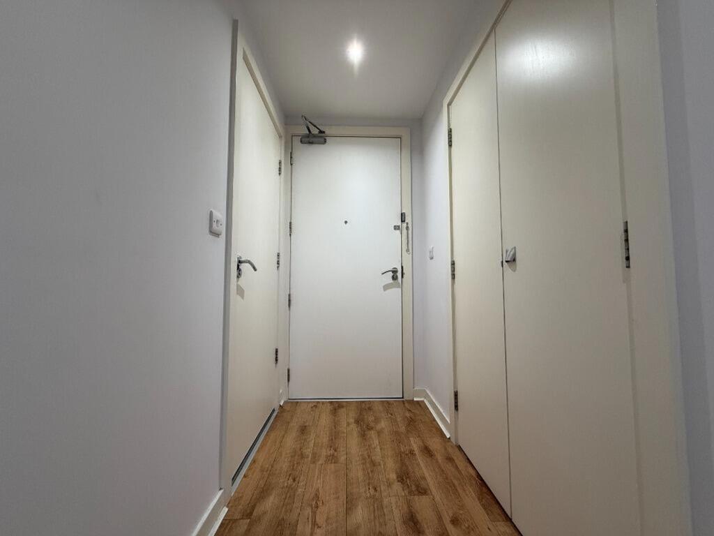 Apartment in Glasgow - View 3