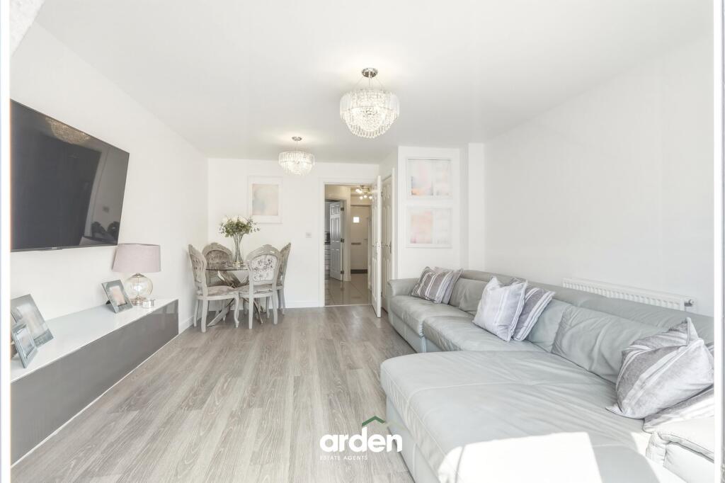 New Meadow Close, Shirley, B90 photo 3