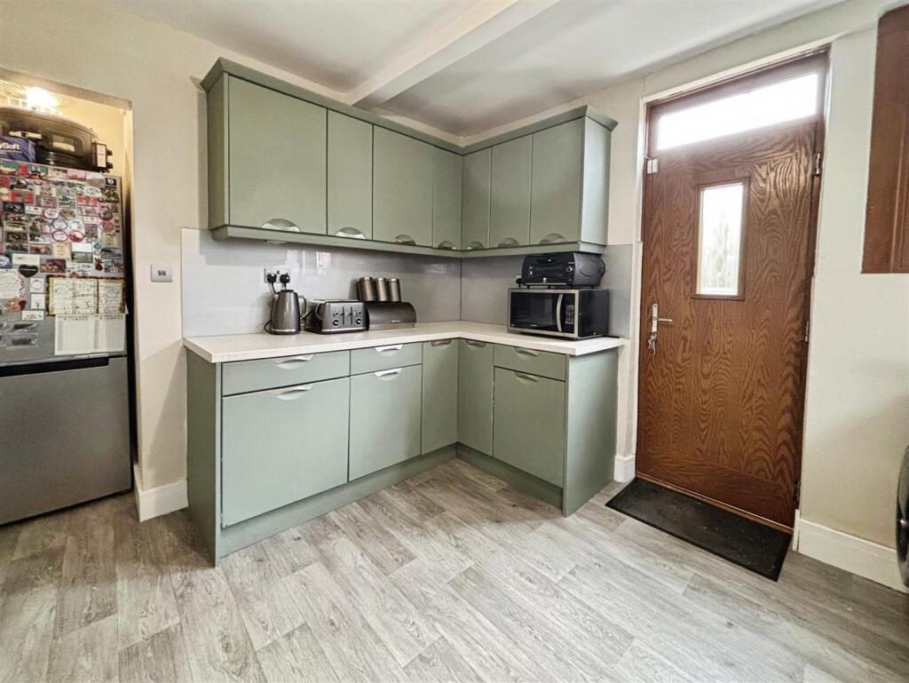 Additional image 4 of Halifax Road, Bradford, BD6 1JH