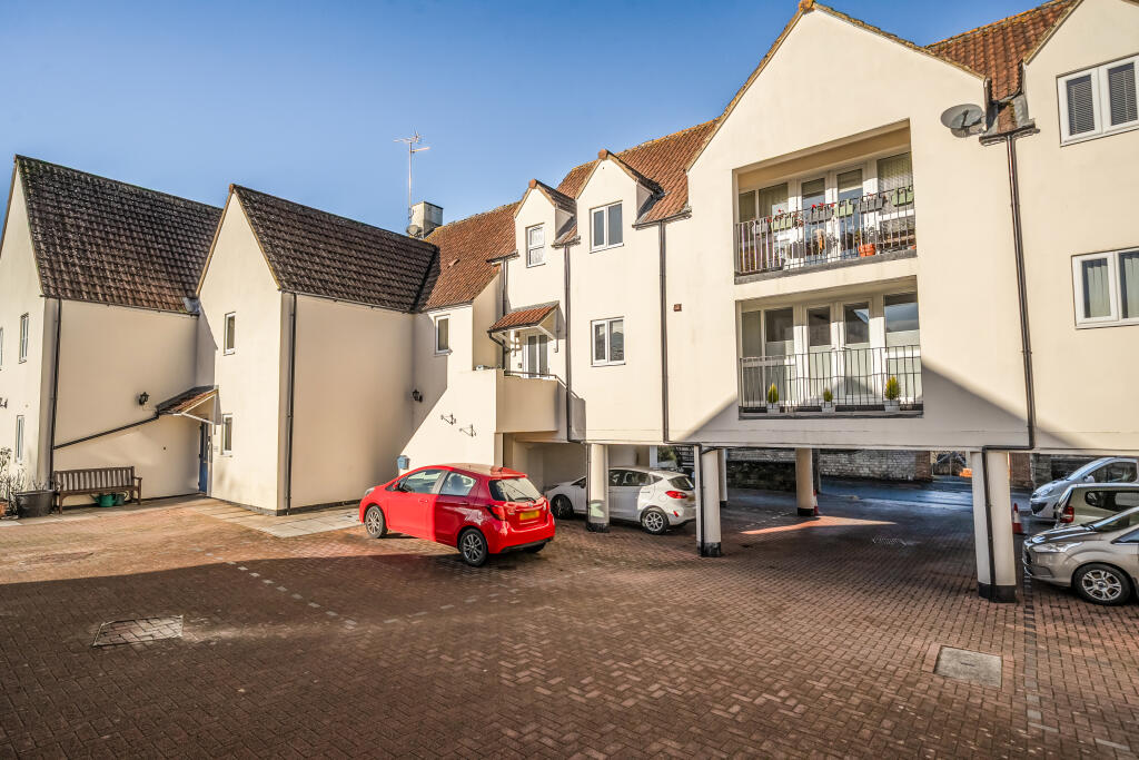 Main image of property: High Street, Purton, SN5