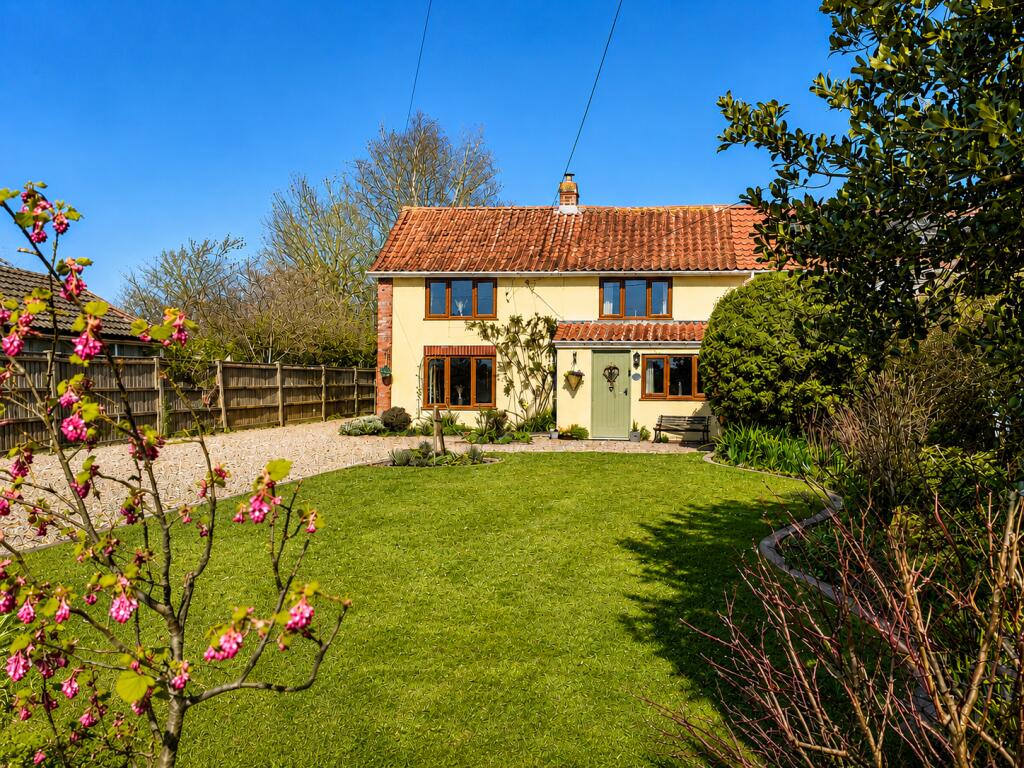Main image of property: Wymondham Road, Wreningham, Norwich