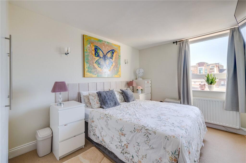 Apartment in London, Fulham - View 5