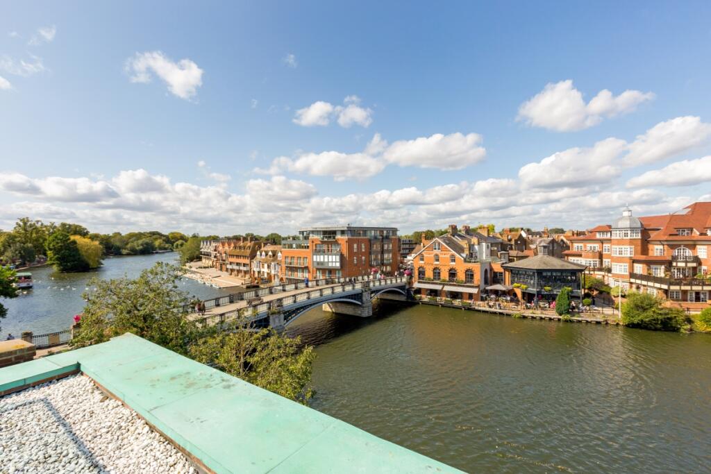 Main image of property: Windsor Quay Farmyard SL4