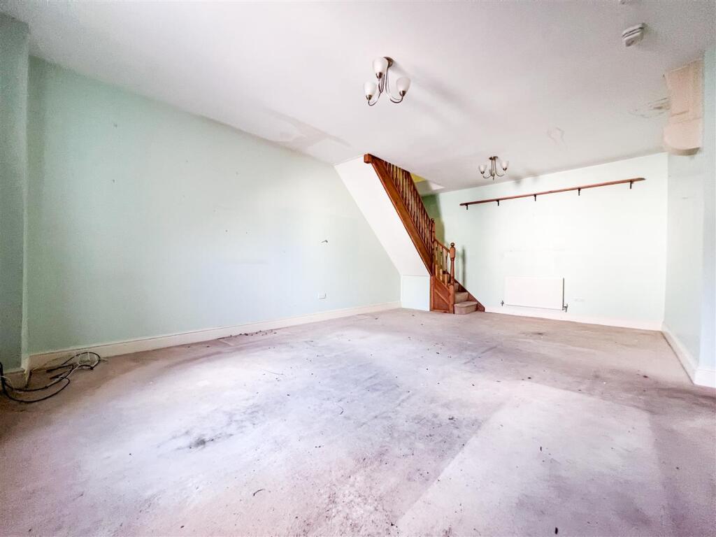 Prince Street, Leek, ST13 6DB - View 4