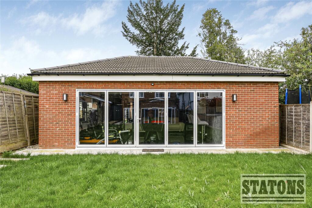 Additional image 28 of Upland Drive, Brookmans Park, Hatfield, Hertfordshire, AL9