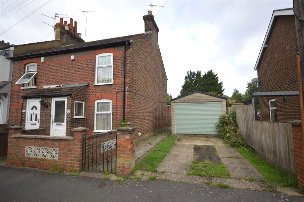 Main image of property: Mostyn Road, Luton, Bedfordshire, LU3