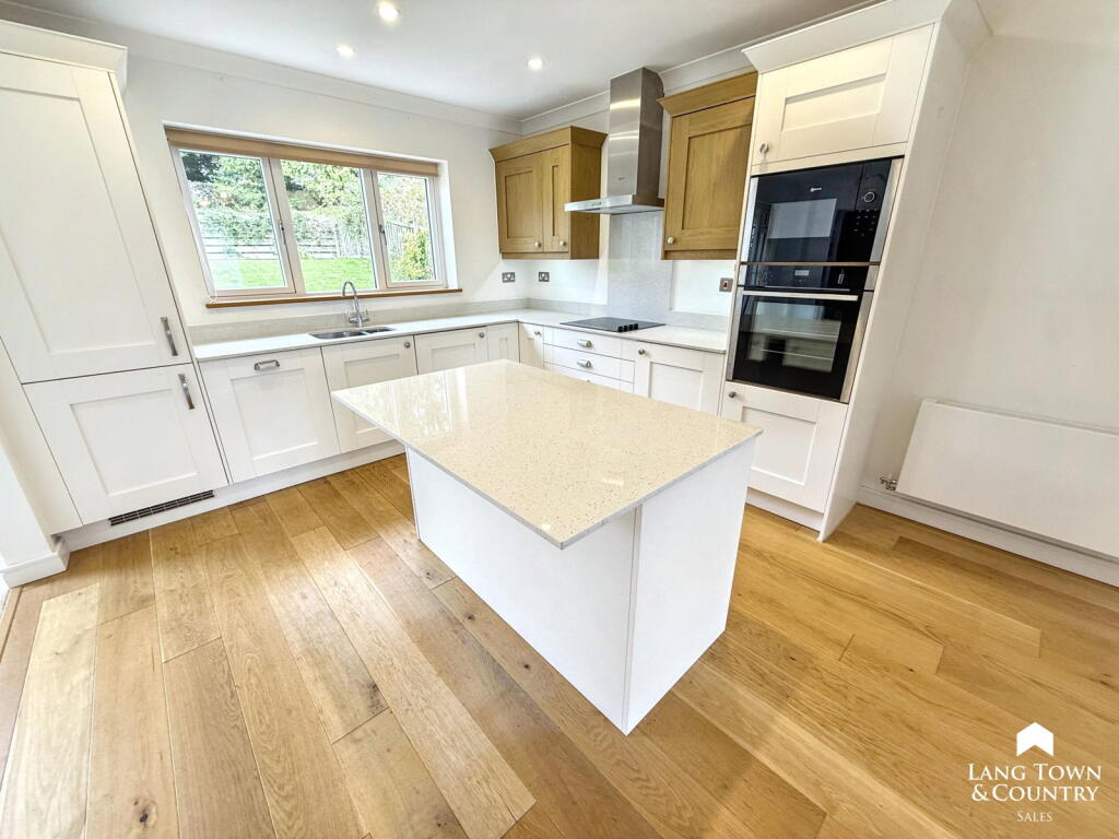 House in Plymouth - View 4