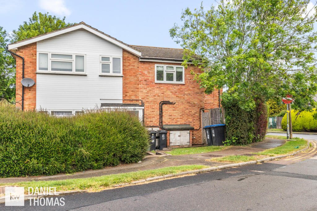 Main image of property: DANIEL THOMAS | Thornhill, Epping, CM16 6DN