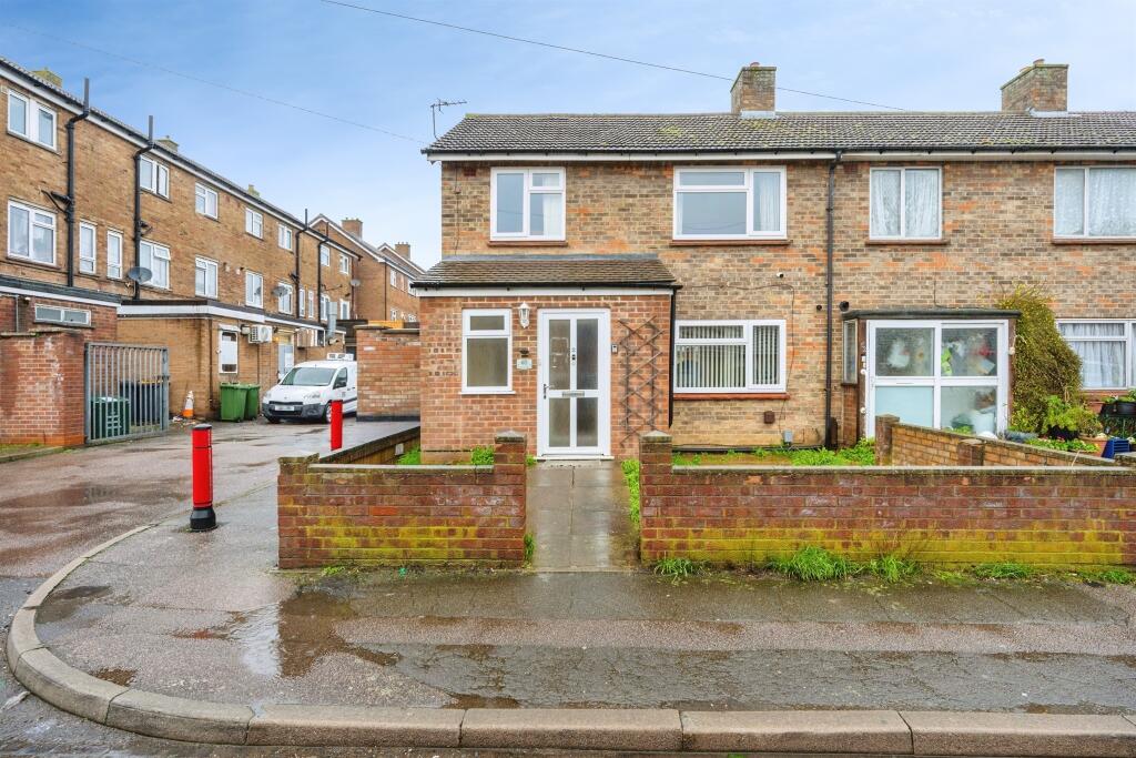 Main image of property: The Boundary, Bedford