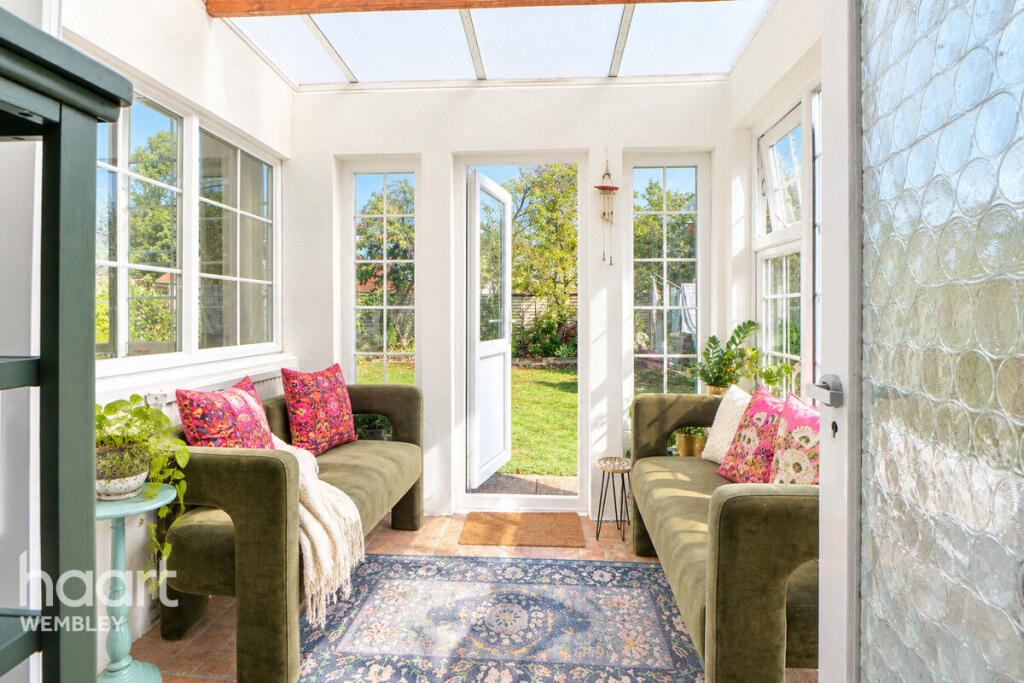 House in Harrow - View 5
