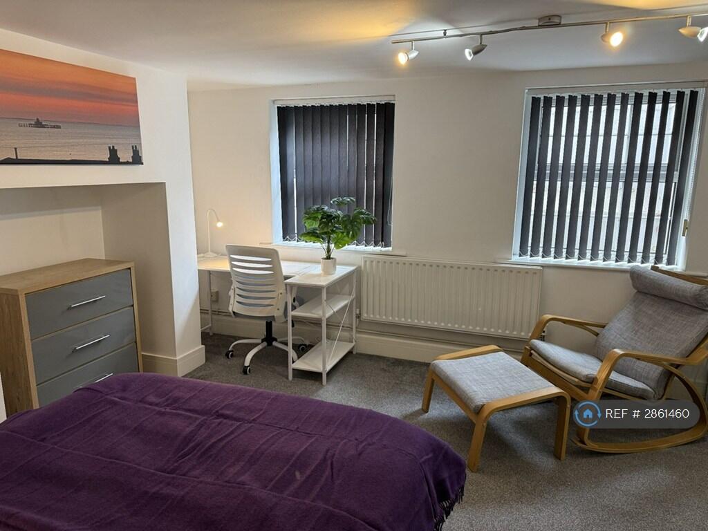 Main image of property: London Road, Maidstone, ME16