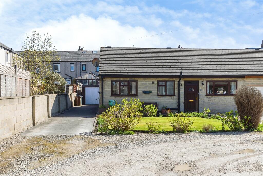 Tanglewood Court, Bradford