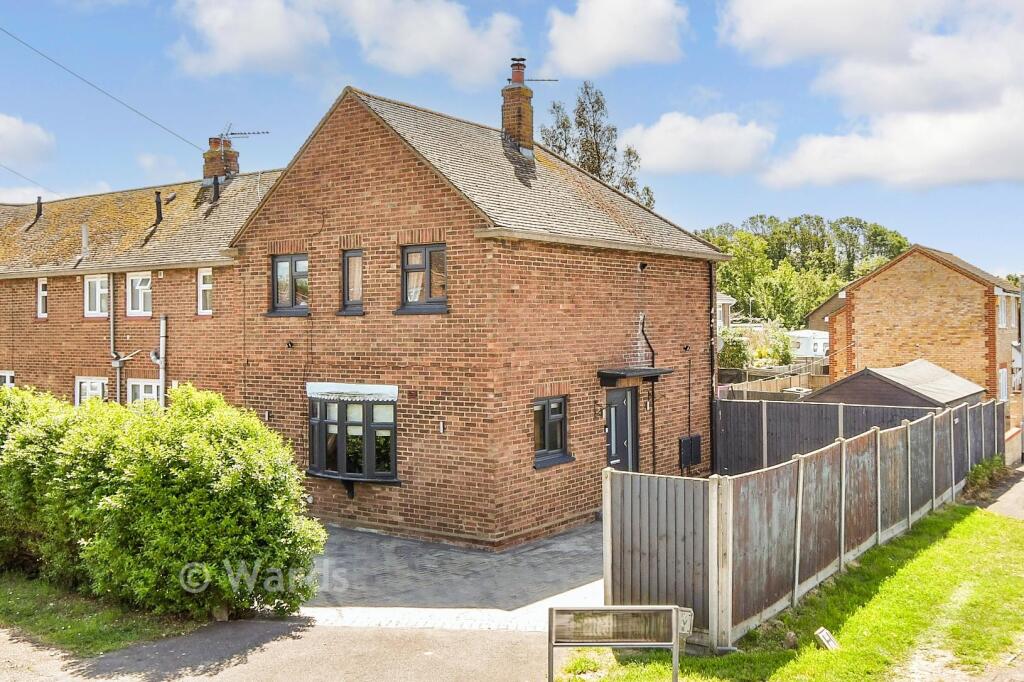 House in Eastchurch, Shurland - View 2