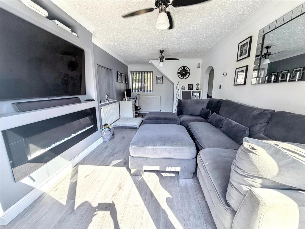 Main image of property: North Ridge, Milton Keynes