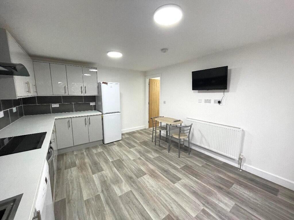 Apartment in Norwich - View 2