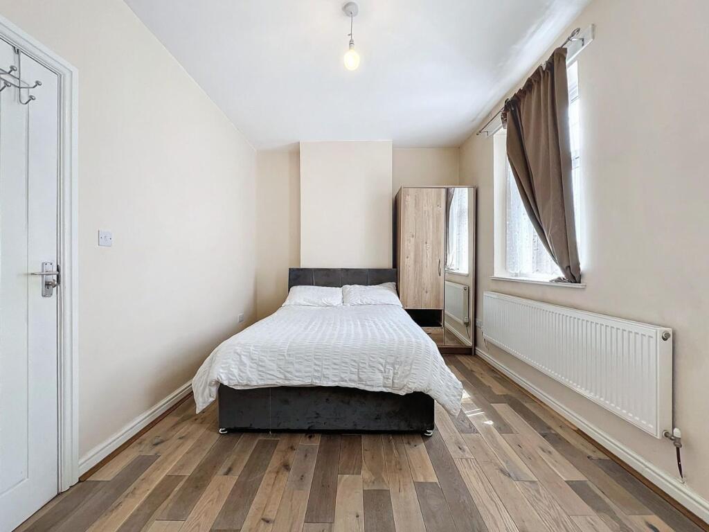 House in Cardiff - More