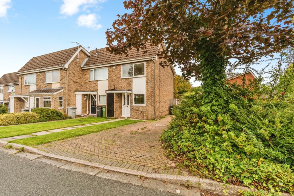Main image of property: Cavendish Close, MACCLESFIELD, Cheshire, SK10