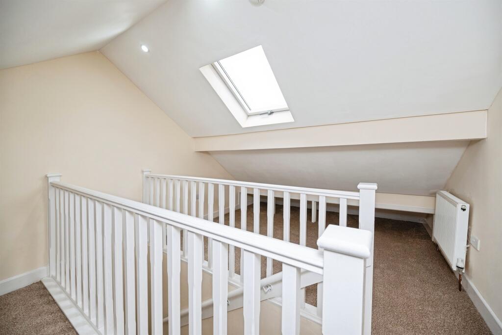 House in Dudley, West Midlands - View 5