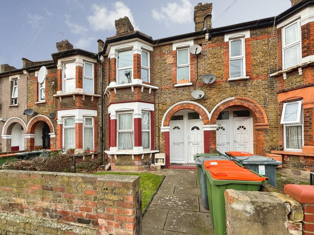 Harold Road, London, E13 photo 3