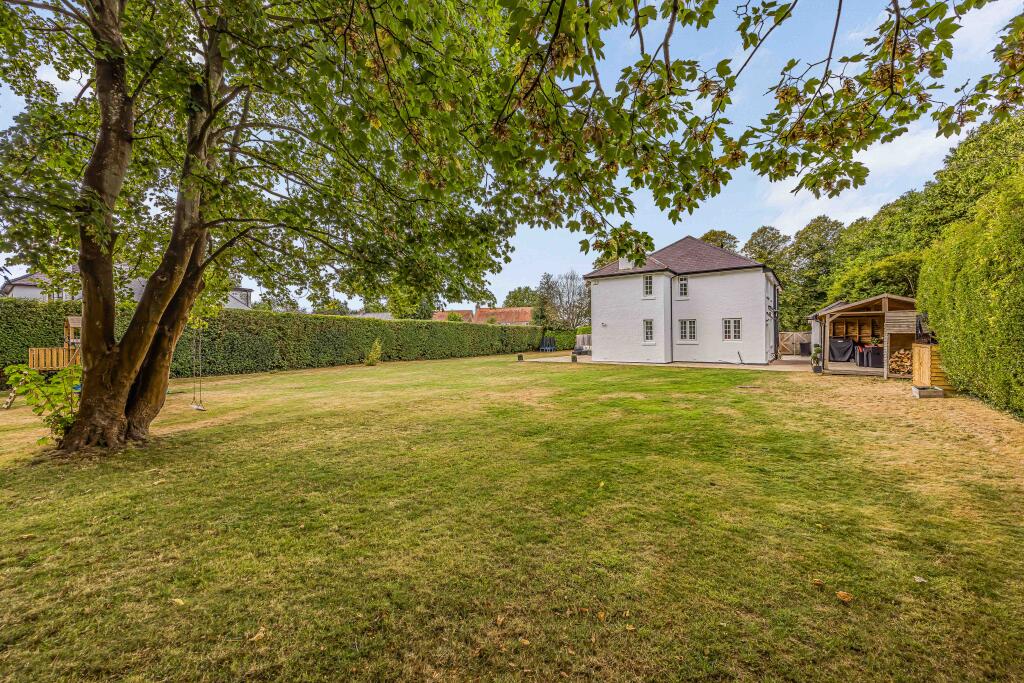 House in Chichester, Tangmere - View 4
