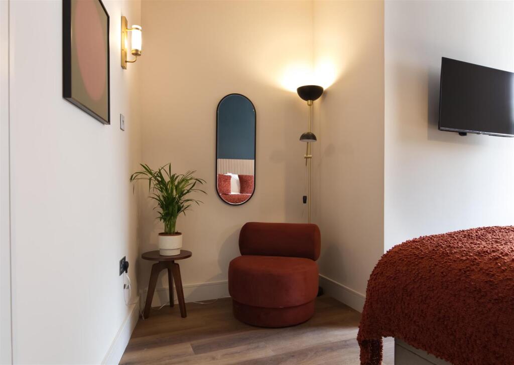 Apartment in Tonbridge - More