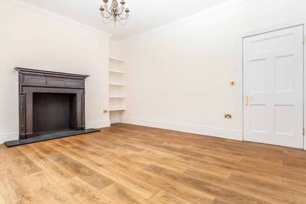 Apartment in London, Marylebone - More