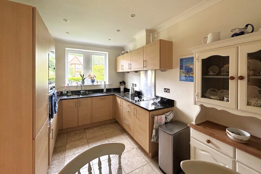 House in Woking, Surrey - More