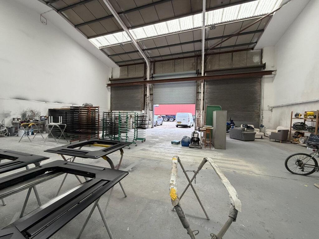 Photo 10
