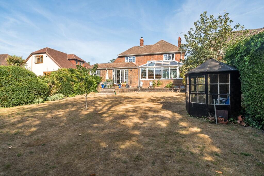 House in Farnham, Upper Bourne - View 4