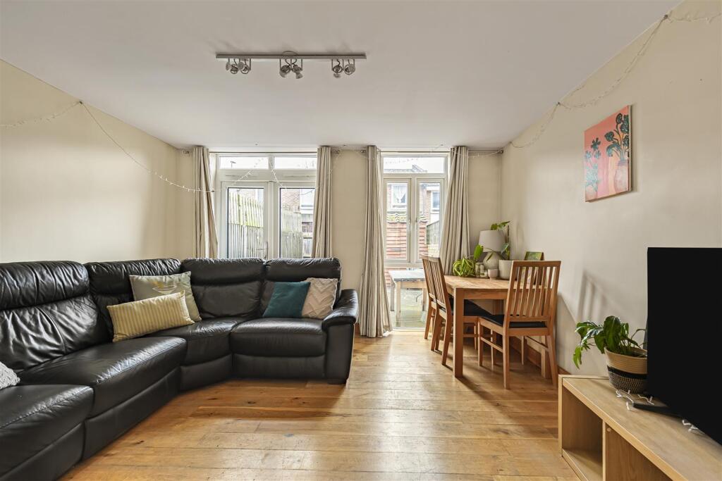 Main image of property: Willow Tree Close, London