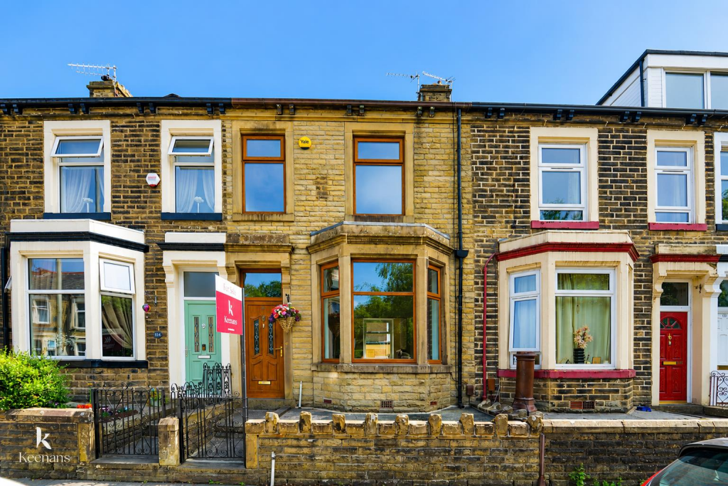 House in Burnley, Rose Grove - View 2