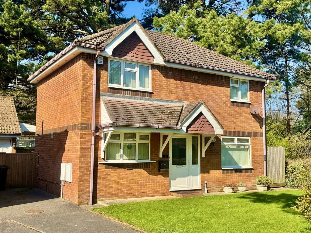 Main image of property: Glen Close, Barton On Sea, Hampshire, BH25