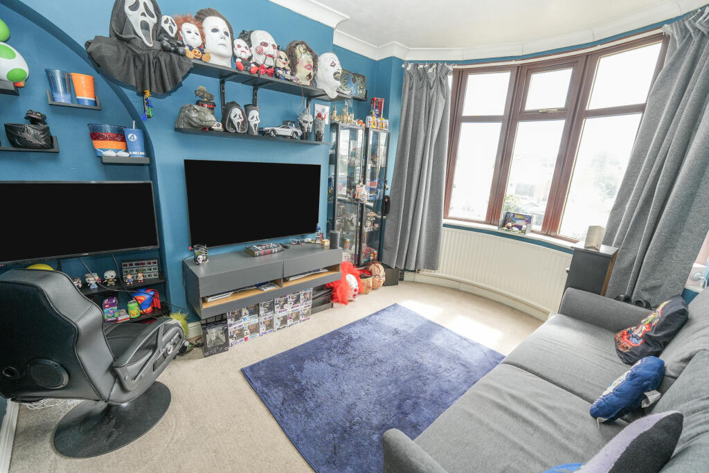House in Sandwell, West Midlands - View 5