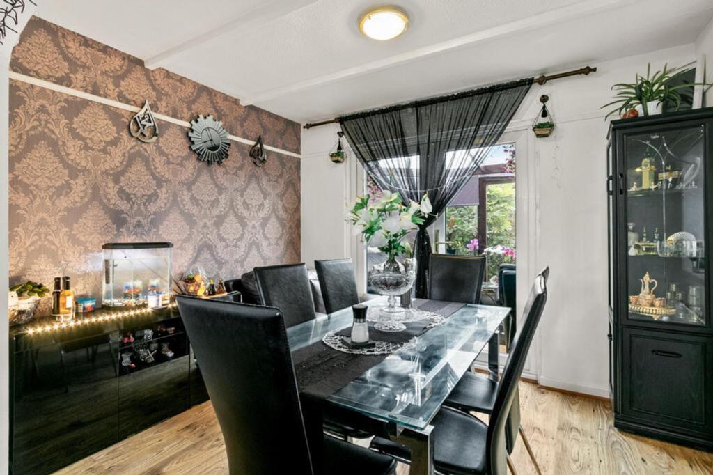 House in Glasgow - View 5