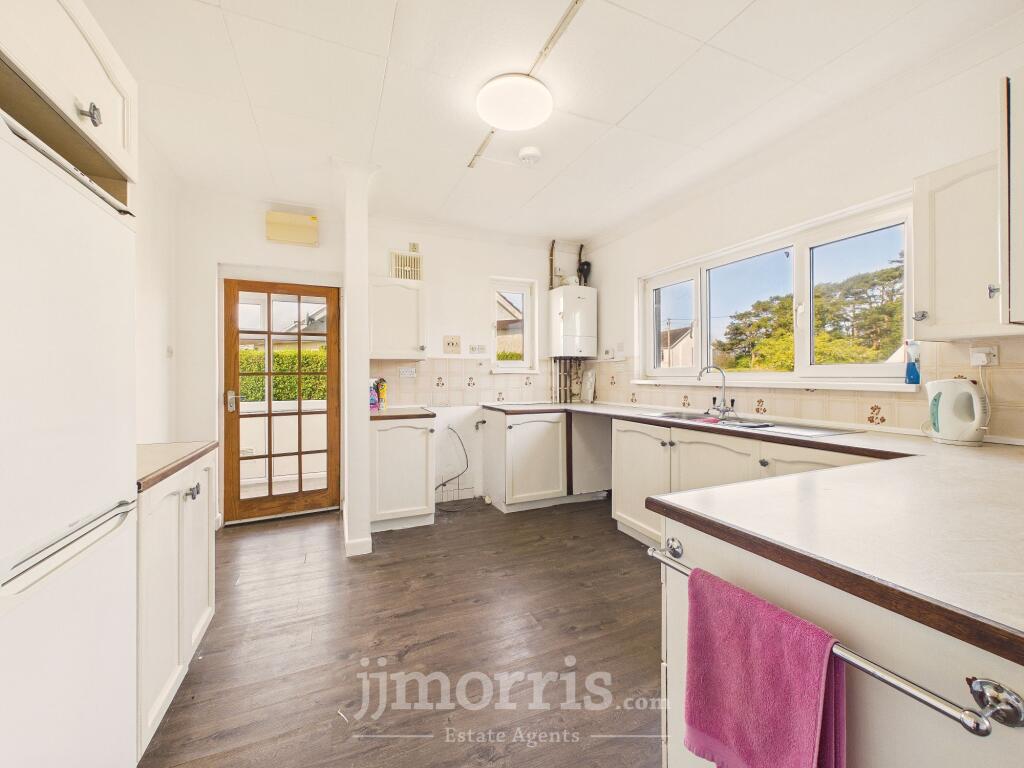 House in Boncath - View 4