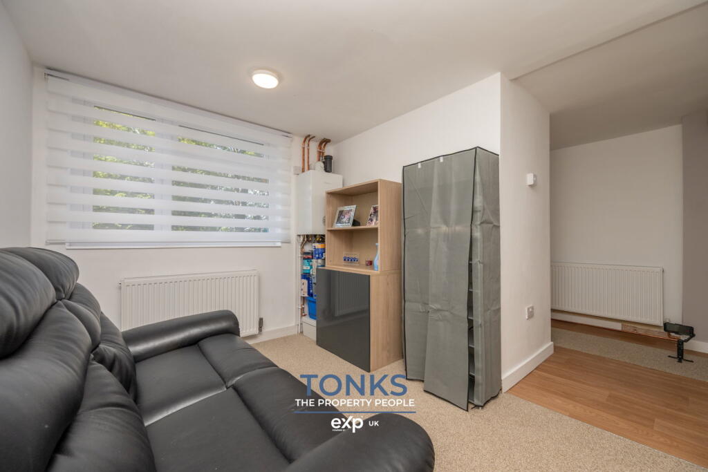 House in Dudley, West Midlands - View 2