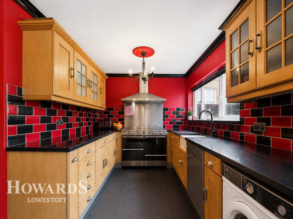 House in East Suffolk, Kirkley, Lowestoft - View 5