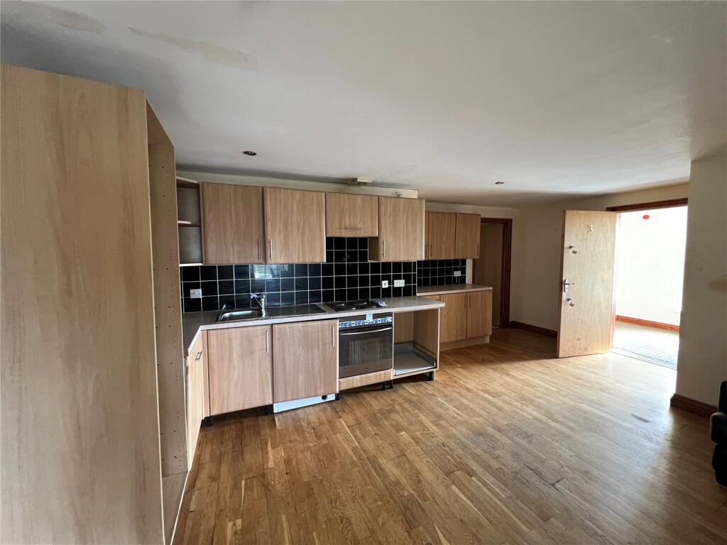 Apartment in Swansea - View 4