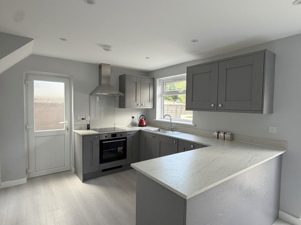 House in Tewkesbury, Mitton - View 3