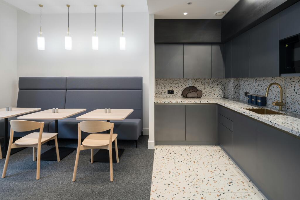 1-3 Royal Exchange - kitchen/break out