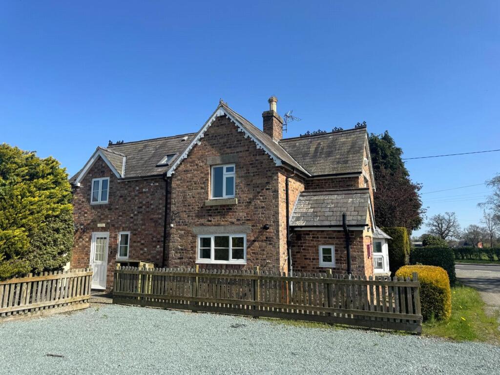 Main image of property: Rhysnant Lodge, Four Crosses, Llanymynech, Powys