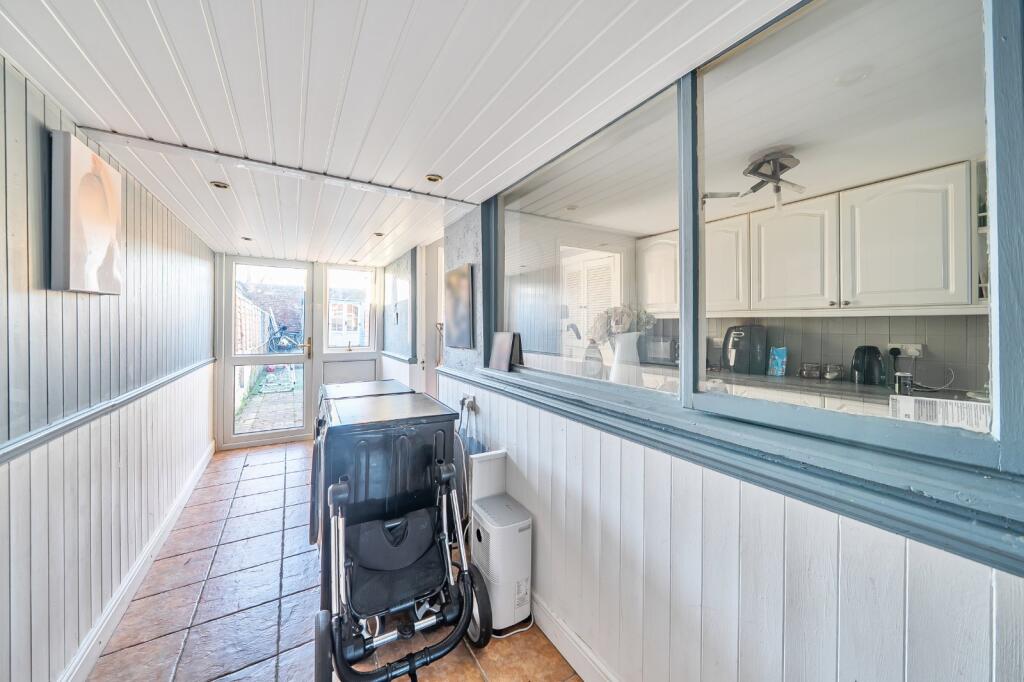 Albert Street, Gosport, Hampshire, PO12 - View 5