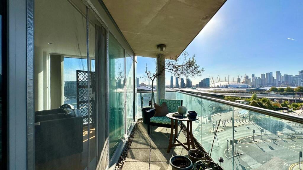 Apartment in London - More