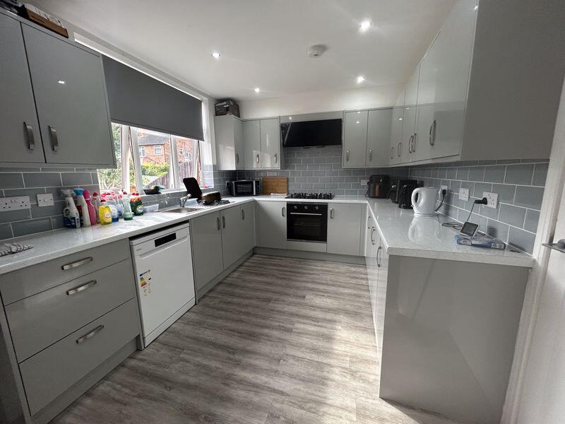 House in Nottingham - View 2