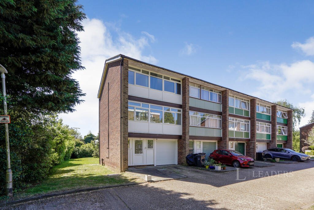 Main image of property: Abbots Park, St. Albans, Hertfordshire, AL1