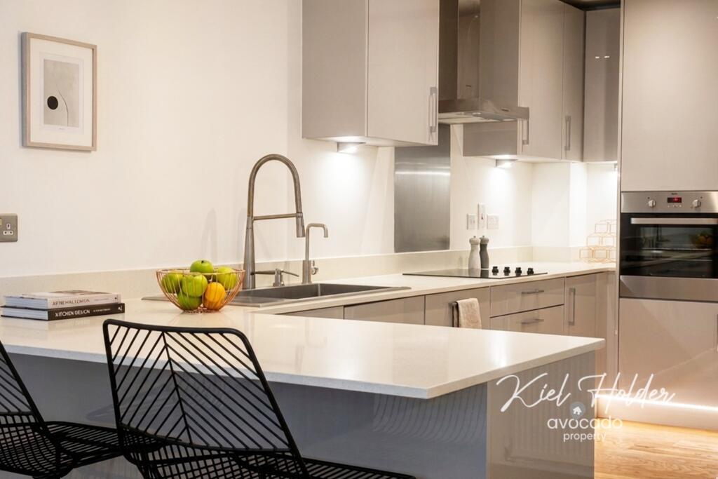 Apartment in Reading - More