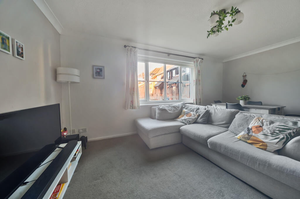 Additional image 4 of The Barn, Mount Road, Wheathampstead, AL4