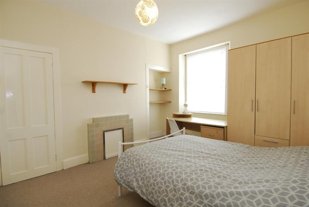 Apartment in Plymouth - View 4