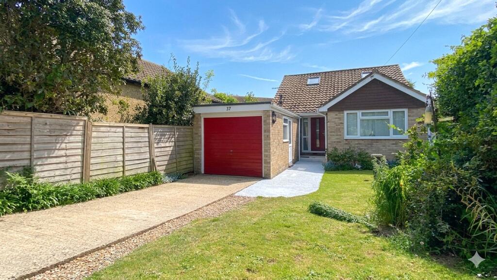 Main image of property: Sompting Road, Lancing, West Sussex, BN15